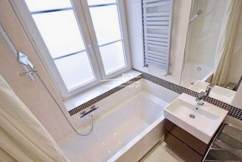 Piękny Apartament Dla SINGLA / Pary Przy Placu Zam