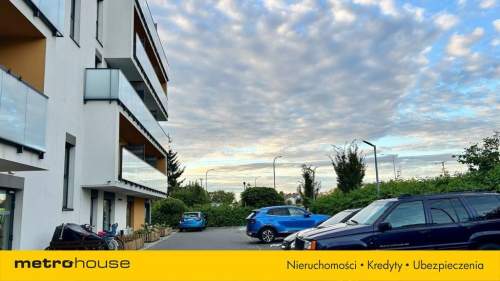 KAWALERKA Z DUŻYM BALKONEM, PARKINGIEM I KOMÓRKĄ