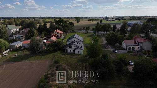 BUDYNEK PRODUKCYJNO-USŁUGOWY GARBÓW 670 M