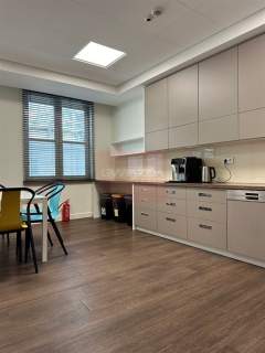 Nieruchomość komercyjna do wynajęcia, 443 m2, Warszawa