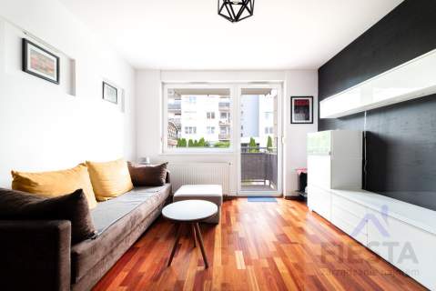 Jasień ul. Sympatyczna/2-pokoje balkon. Od 10/2026