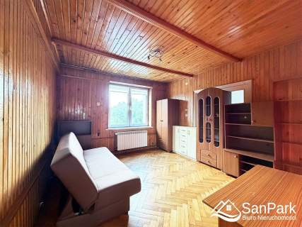 Mieszkanie 55 m do remontu, 2 pokoje, Lesko