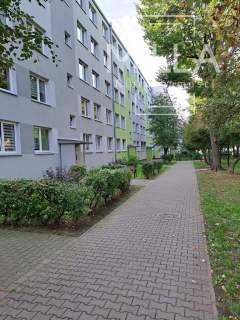 2 pokoje, 35, 73 m , piętro 4/4, do remontu