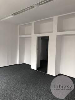 2 pokoje z własnym aneksem i WC /w cenie media