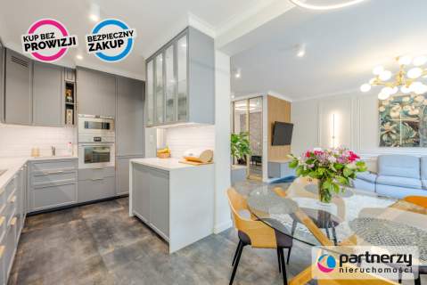 Stylowy Apartament z Ogrodem, Balkonem i Garażem