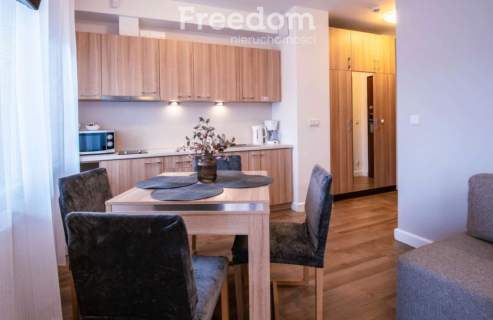 Słoneczny Apartament przy morzu z garażem