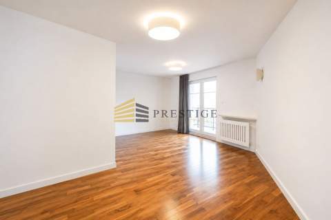  Apartament w budynku z basenem i fitness 