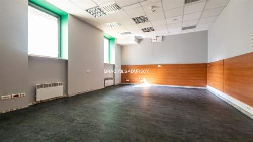 Rynek Kleparski - lokal w ciągu pieszym - 140m2