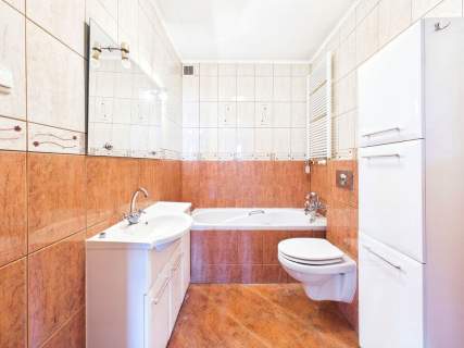 4 pokoje 72,32 m Balkon 8 m Psie Pole