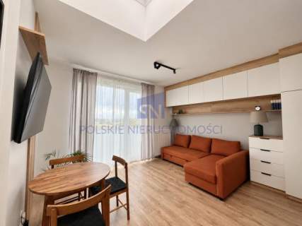 Studio z balkonem 2750 zł ze wszystkimi opłatami.
