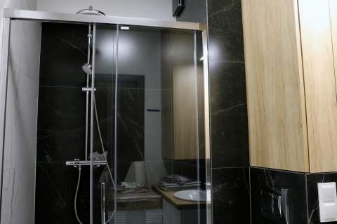 Nowoczesny Apartament z klimatyzacją i dużym balkonem