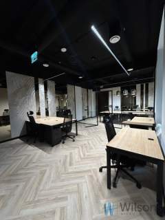 Nowoczesne biuro dla 9 osób w Centrum