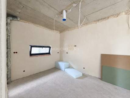 Nowoczesna bryła / Wolnostojący / Działka 700 m2
