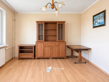 42,3 m 2 pokoje Balkon Blisko SKM