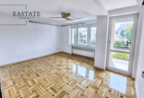 Dom biurowy/3 poziomy 240 m /7x Parking/Działka 500m2/Las B