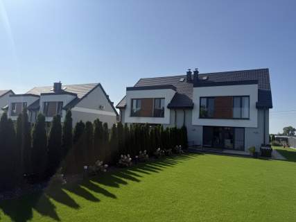 Nowoczesny dom w zabudowie bliźniaczej - Maszewo