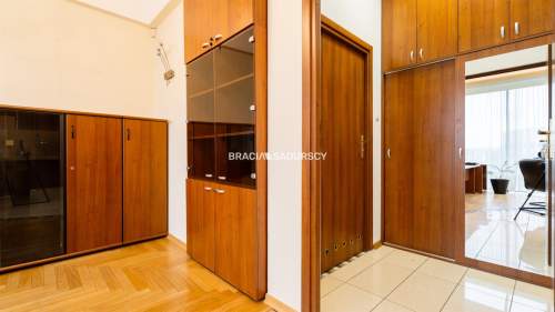 Biuro na wynajem/ 68m2
