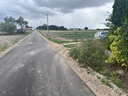 Działka z warunkami zabudowy na dom jednorodzinny