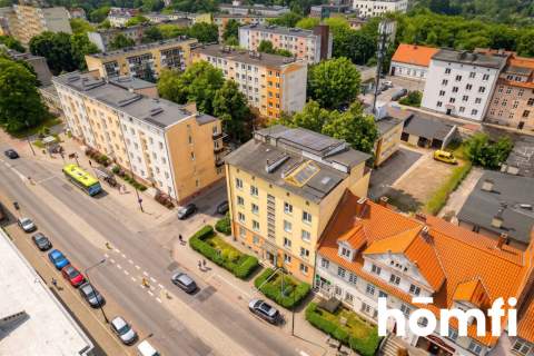 Penthouse z fotowoltaika i szklanym sufitem