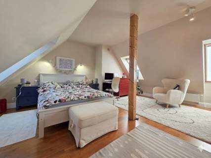 Dwupoziomowy Apartament 4 pokoje, miejsce parkingo