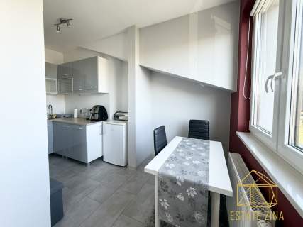 KAWALERKA BRONOWICE BALKON KLIMATYZACJA