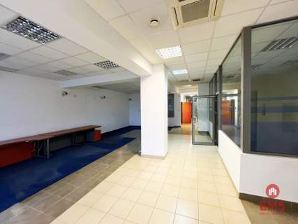 Budynek parterowy 200 m2