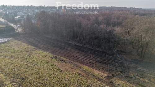 Działka z WZ na 8 bliźniaków przy lesie 