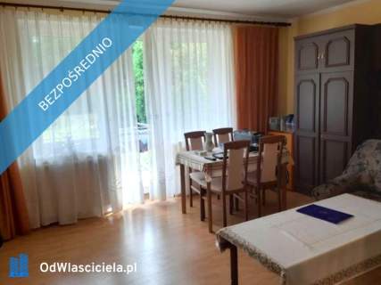 Zadbany dom w małej, cichej wiosce