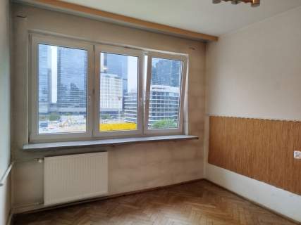 Wola Miedziana 44 m Widok na park Remont