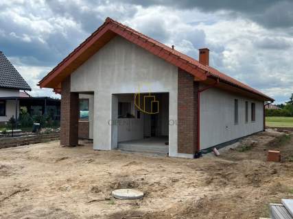 Dom wolnostojący-Stan deweloperski-garaż-5M
