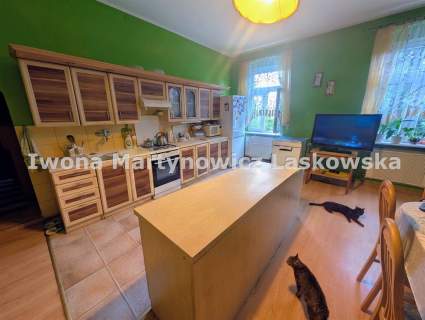 Bezczynszowe mieszkanie w kamienicy, 121 m2, ogród