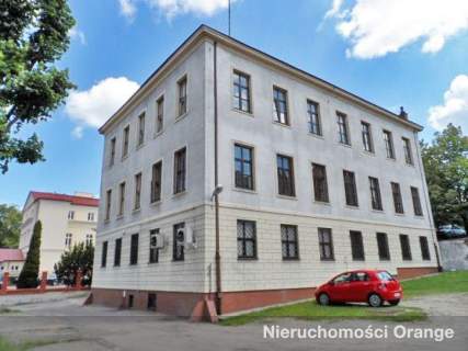 Budynek biurowy w ścisłym centrum miasta