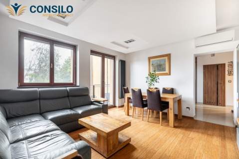 3 Pok. 82m2 Balkon Plac Bohaterów Getta