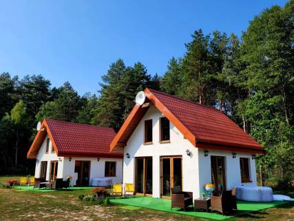 Sprzedam gotowy biznes 1,5ha dom 120m2 2x domki