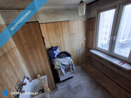 3 pokoje Balkon Centrum Kielc 3. piętro Do remontu
