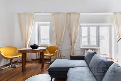 Warszawa ul.Targowa dwupoziomowy apartament