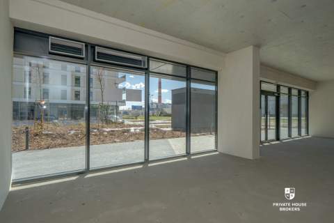 Narożny lokal z ogródkiem Centralna 93 miw