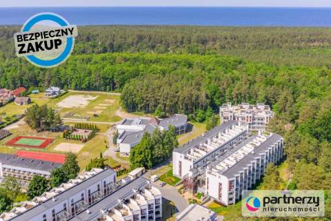 Apartamentowiec otoczony lasem 1km od plaży 