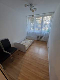 Wioślarska 7, Retkinia, 3 pokoje z balkonem