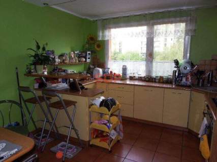 4 pokoje Do remontu Balkon Osobna kuchnia