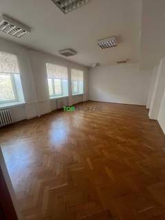 Przestronne i eleganckie biuro w kamienicy