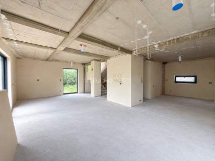 Nowoczesna bryła / Wolnostojący / Działka 700 m2