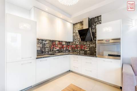 Mieszkanie, 39 m2, 2 pokoje, stan idealny, METRO