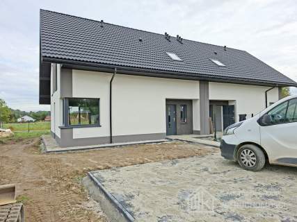 Nowy dom w zabudowie bliźniaczej Kłaj-Targowisko
