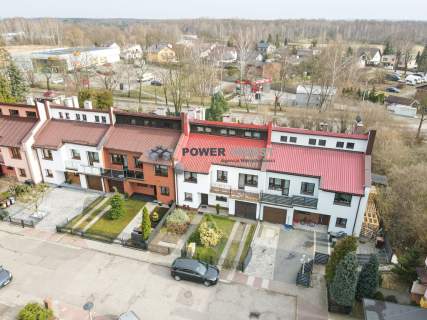 DOM W ZABUDOWIE SZEREGOWEJ DO WLASNEJ ARANŻACJI