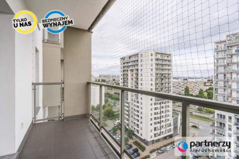 2 pokoje Albatross Towers z miejscem w hali