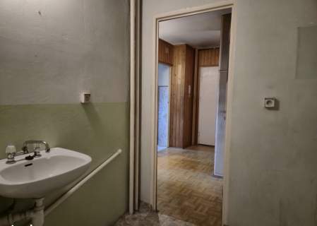 3 pokoje 63 m2 1 piętro balkon