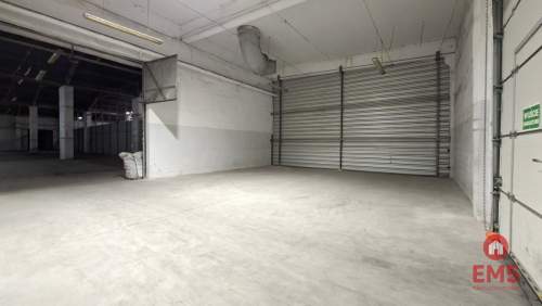 Hala-magazyn z rampą 1200 m2
