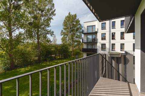 wygodne 2 pokoje z widokiem na Błonie Janowskie