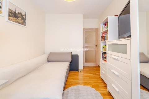 3 pokoje 1. piętro balkon ul. Przewóz